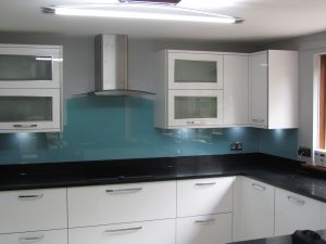 lovely colour stting of this kitchen